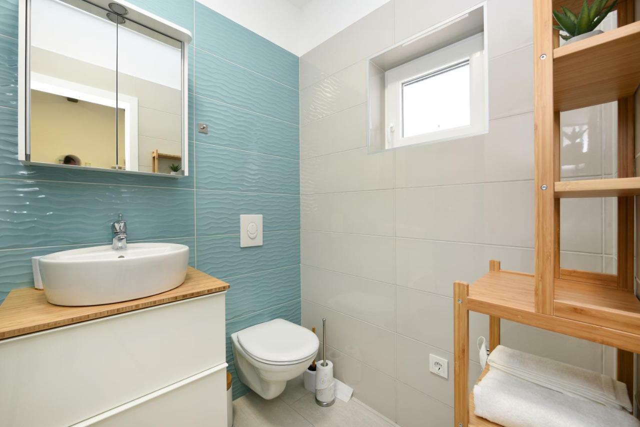 Apartmani Eladora Biograd Na Moru Extérieur photo