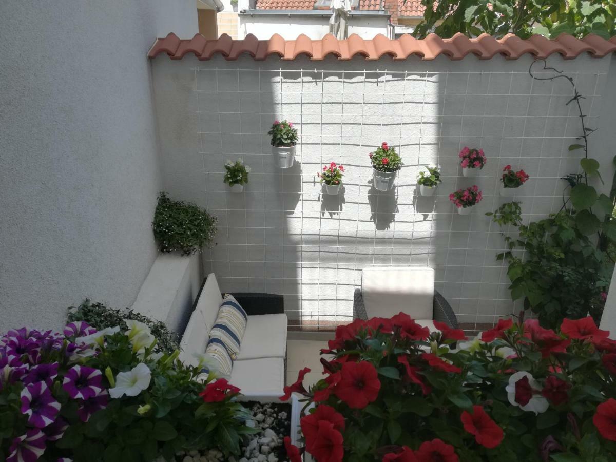 Apartmani Eladora Biograd Na Moru Extérieur photo